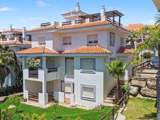Image No.3-Villa de 6 chambres à vendre à Manilva