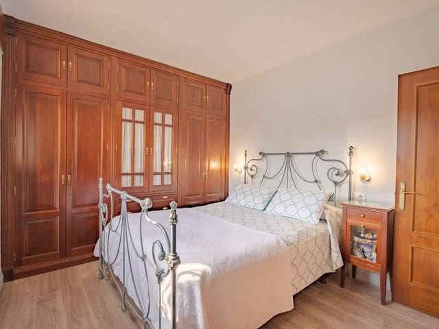 Image No.15-3 Bed Villa for sale