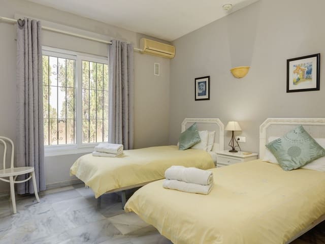 Image No.13-4 Bed Villa for sale