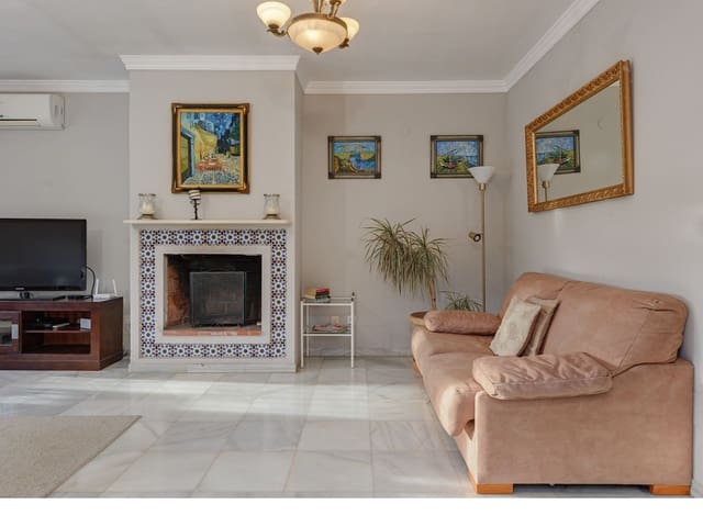 Image No.8-4 Bed Villa for sale
