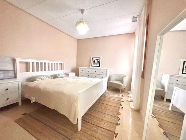 Image No.9-3 Bed Apartment for sale