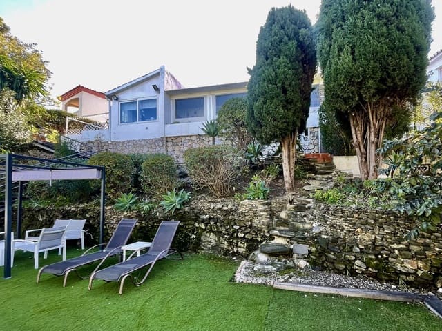 Image No.2-Villa de 3 chambres à vendre à Malaga