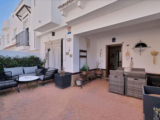 Image No.2-4 Bed Townhouse for sale
