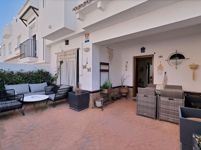 Image No.2-Maison de ville de 4 chambres à vendre à Fuengirola