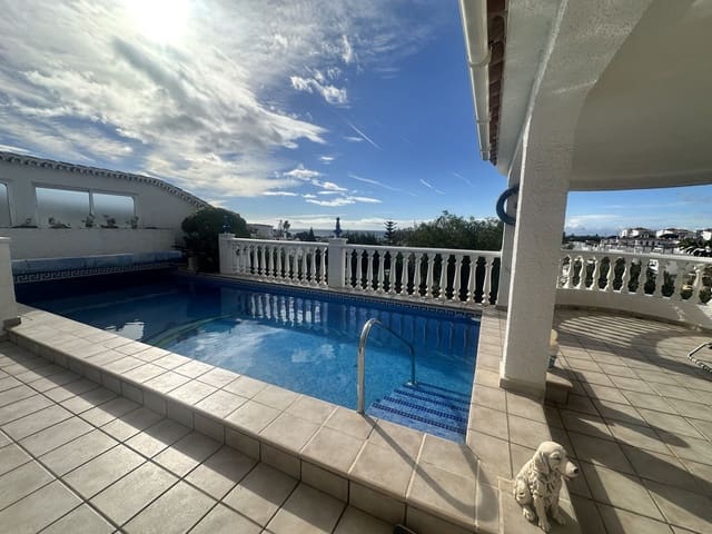 Image No.2-3 Bed Villa for sale