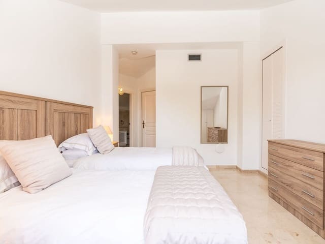 Image No.19-4 Bed Penthouse for sale