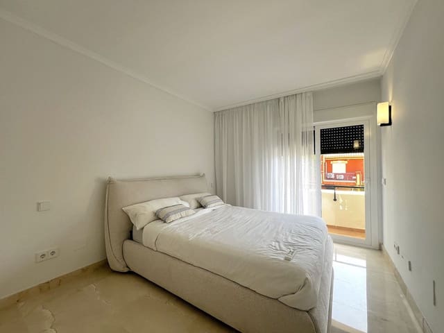 Image No.16-4 Bed Townhouse for sale