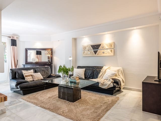 Image No.7-4 Bed Townhouse for sale
