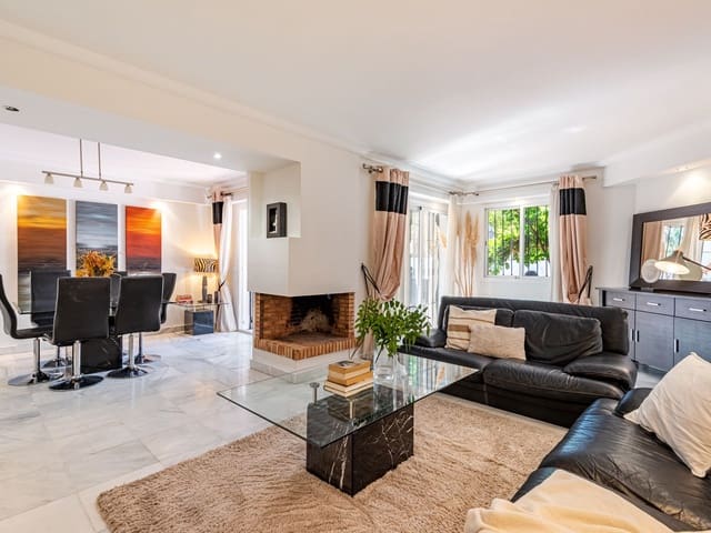 Image No.8-4 Bed Townhouse for sale