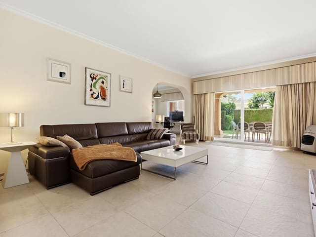 Image No.8-2 Bed Apartment for sale