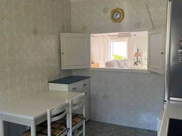 Image No.12-4 Bed Townhouse for sale