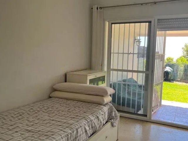 Image No.15-4 Bed Townhouse for sale