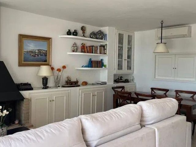 Image No.8-4 Bed Townhouse for sale