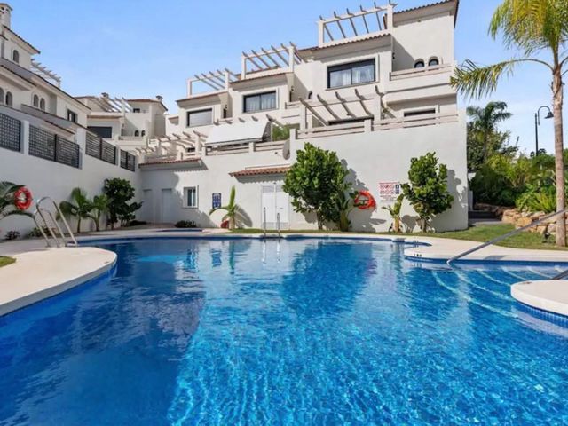 Image No.2-3 Bed Townhouse for sale