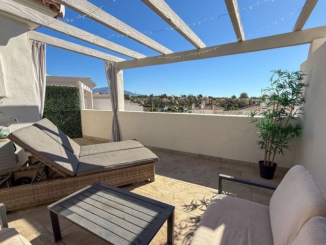 Image No.6-3 Bed Townhouse for sale
