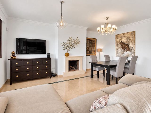 Image No.7-3 Bed Townhouse for sale