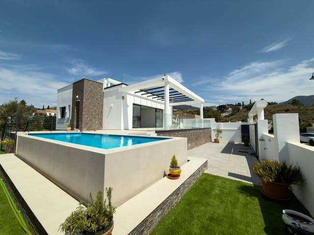 Image No.2-Villa de 4 chambres à vendre à Mijas