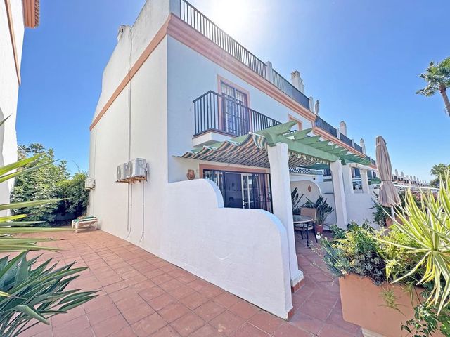 Image No.3-2 Bed Townhouse for sale