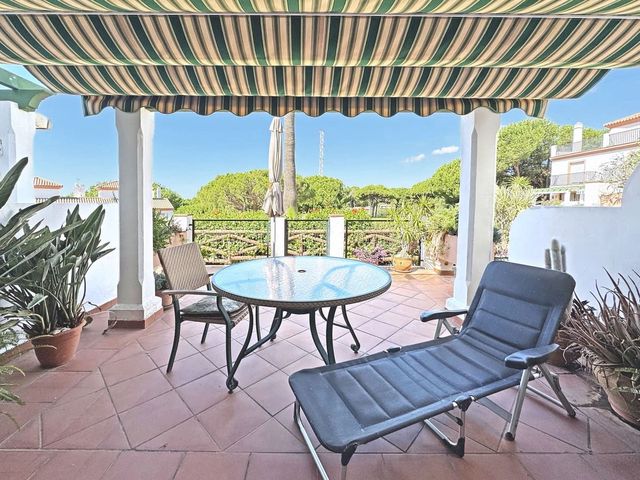 Image No.6-2 Bed Townhouse for sale