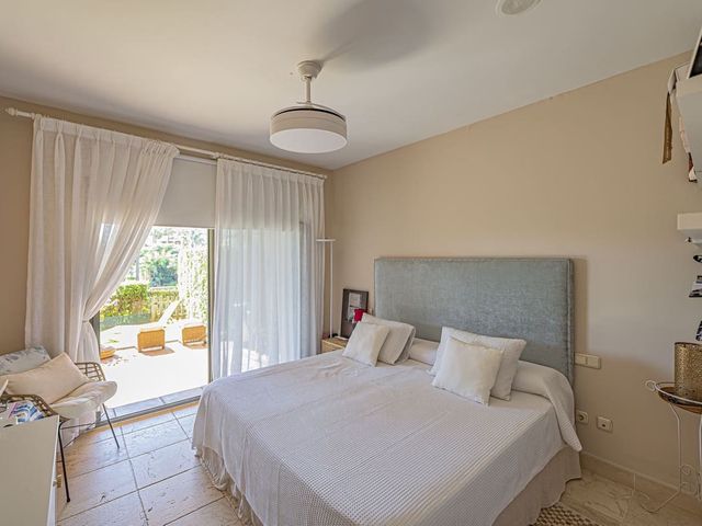 Image No.15-2 Bed Apartment for sale