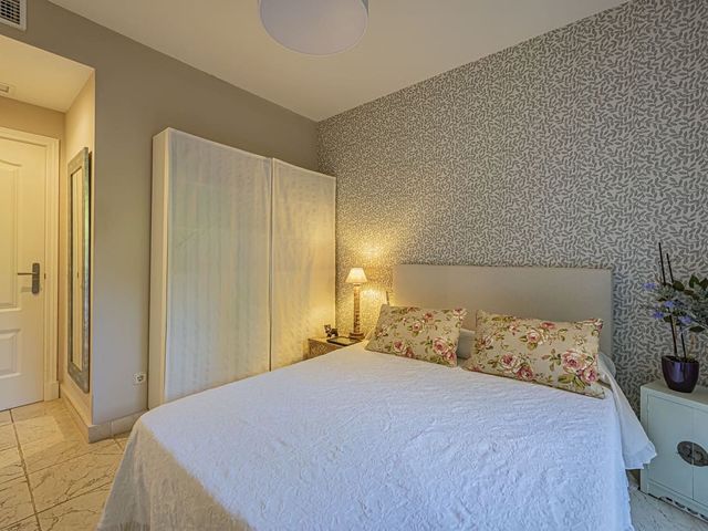 Image No.17-2 Bed Apartment for sale