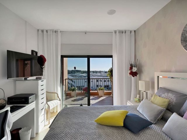 Image No.17-2 Bed Apartment for sale