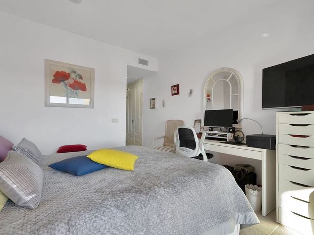 Image No.19-2 Bed Apartment for sale