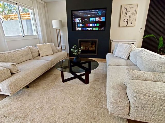 Image No.5-4 Bed Townhouse for sale