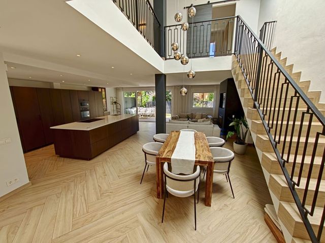 Image No.8-4 Bed Townhouse for sale