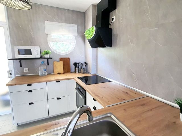 Image No.10-2 Bed Townhouse for sale
