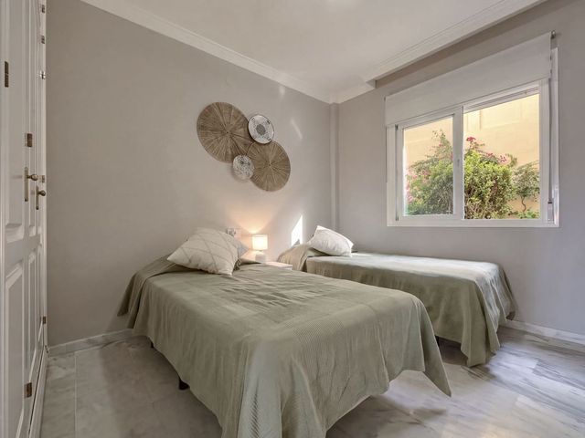Image No.17-2 Bed Apartment for sale