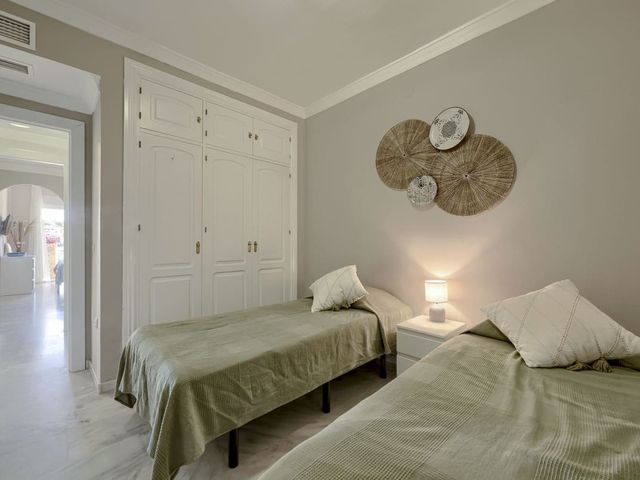 Image No.18-2 Bed Apartment for sale