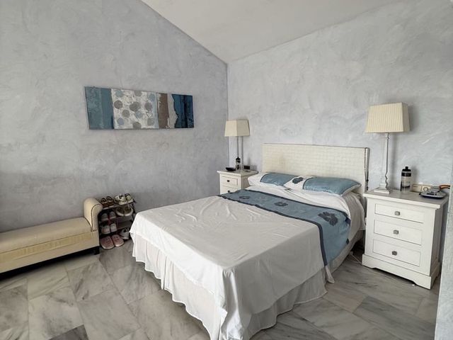 Image No.8-4 Bed Villa for sale