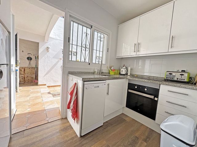Image No.12-2 Bed Apartment for sale