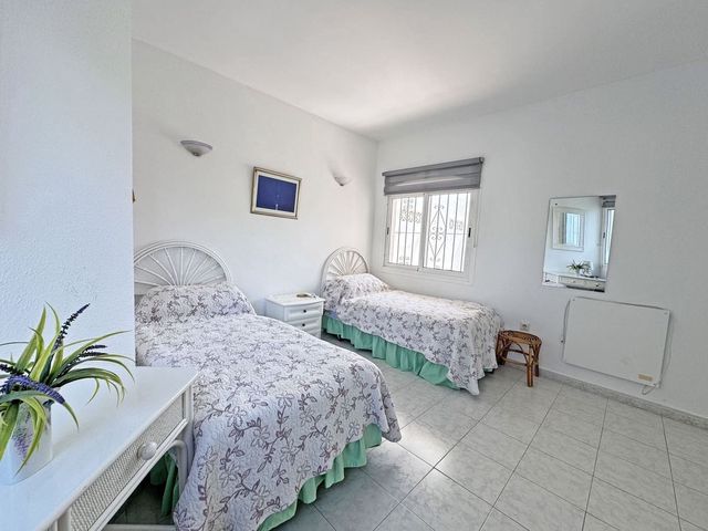 Image No.16-2 Bed Apartment for sale