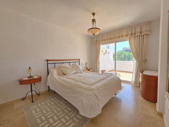Image No.9-2 Bed Apartment for sale