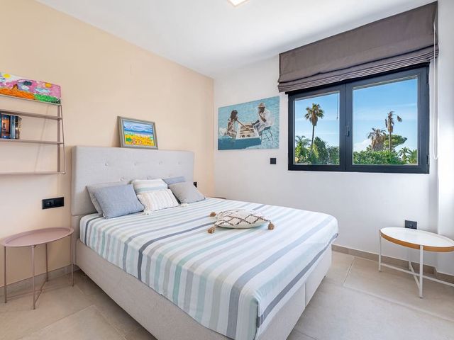 Image No.12-4 Bed Villa for sale