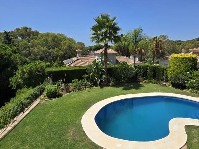 Image No.3-5 Bed Villa for sale