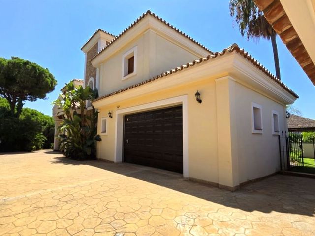 Image No.4-5 Bed Villa for sale