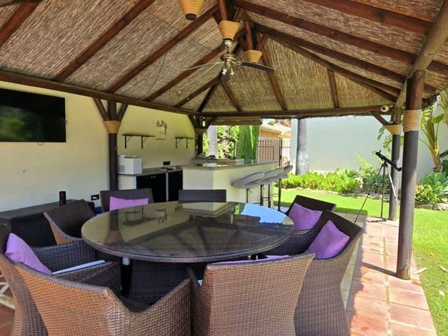 Image No.6-5 Bed Villa for sale