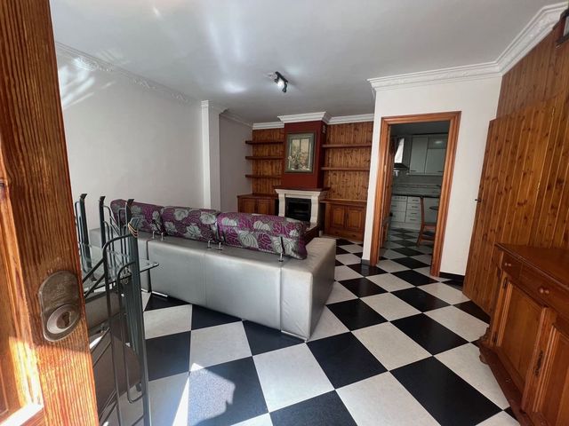 Image No.4-3 Bed Townhouse for sale