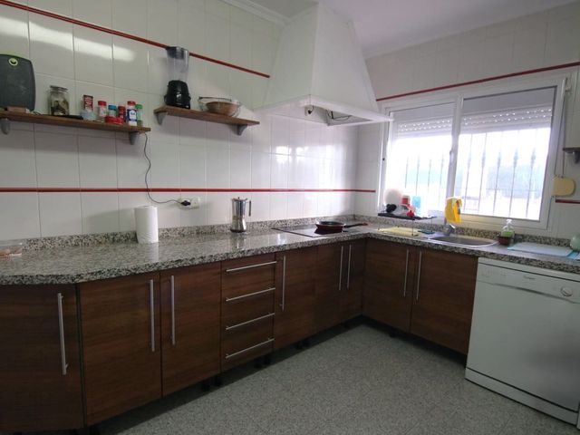 Image No.8-3 Bed Villa for sale