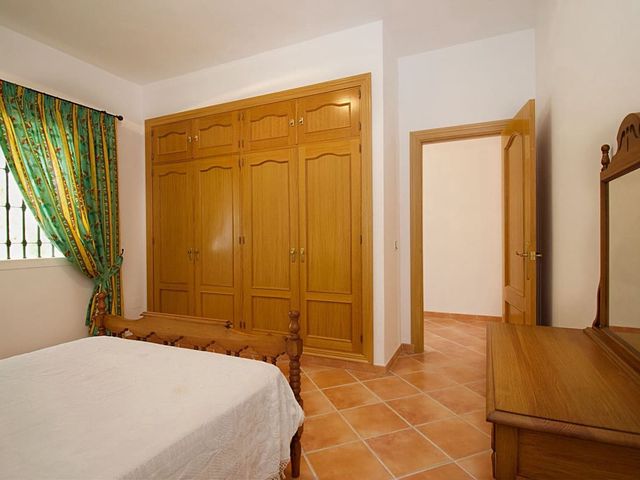 Image No.13-3 Bed Villa for sale