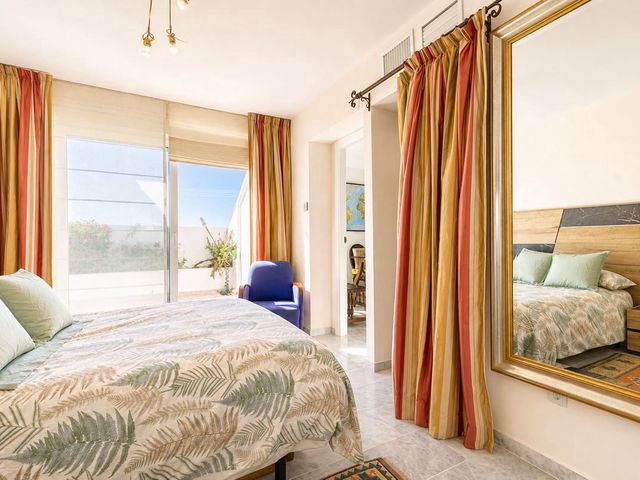 Image No.12-4 Bed Penthouse for sale
