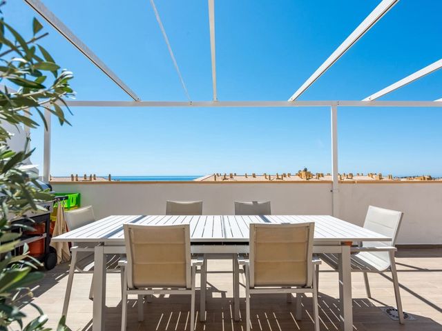 Image No.4-2 Bed Penthouse for sale