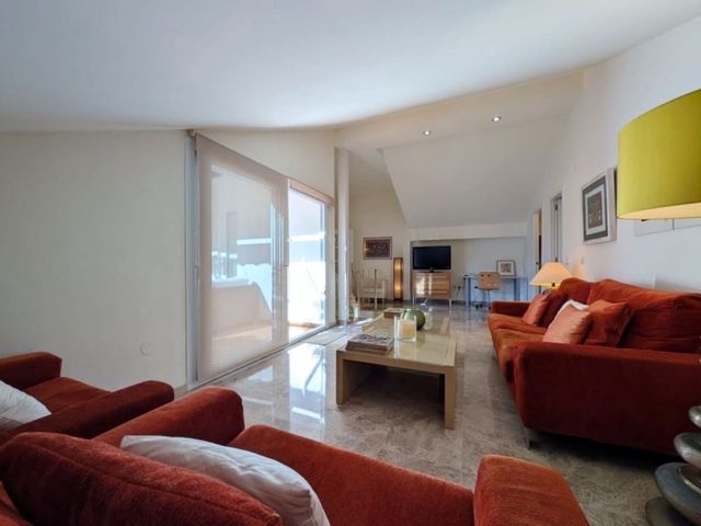 Image No.6-4 Bed Penthouse for sale