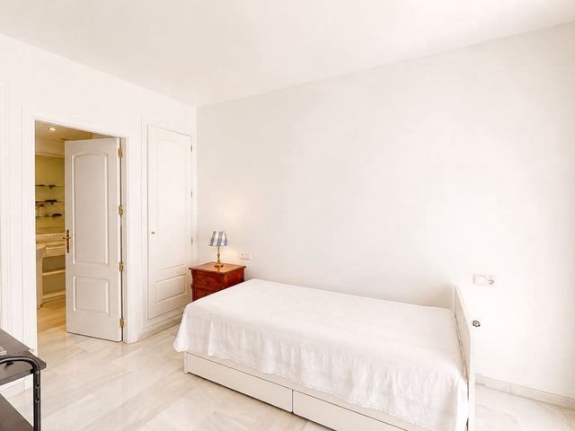 Image No.19-4 Bed Penthouse for sale