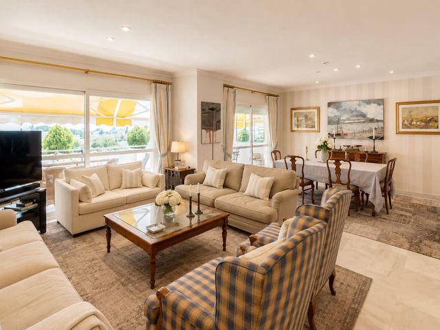 Image No.8-4 Bed Penthouse for sale