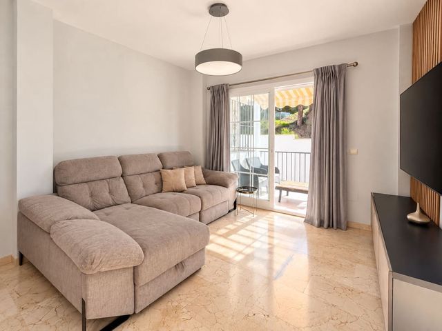 Image No.7-3 Bed Villa for sale