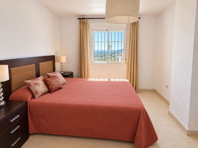 Image No.12-3 Bed Apartment for sale